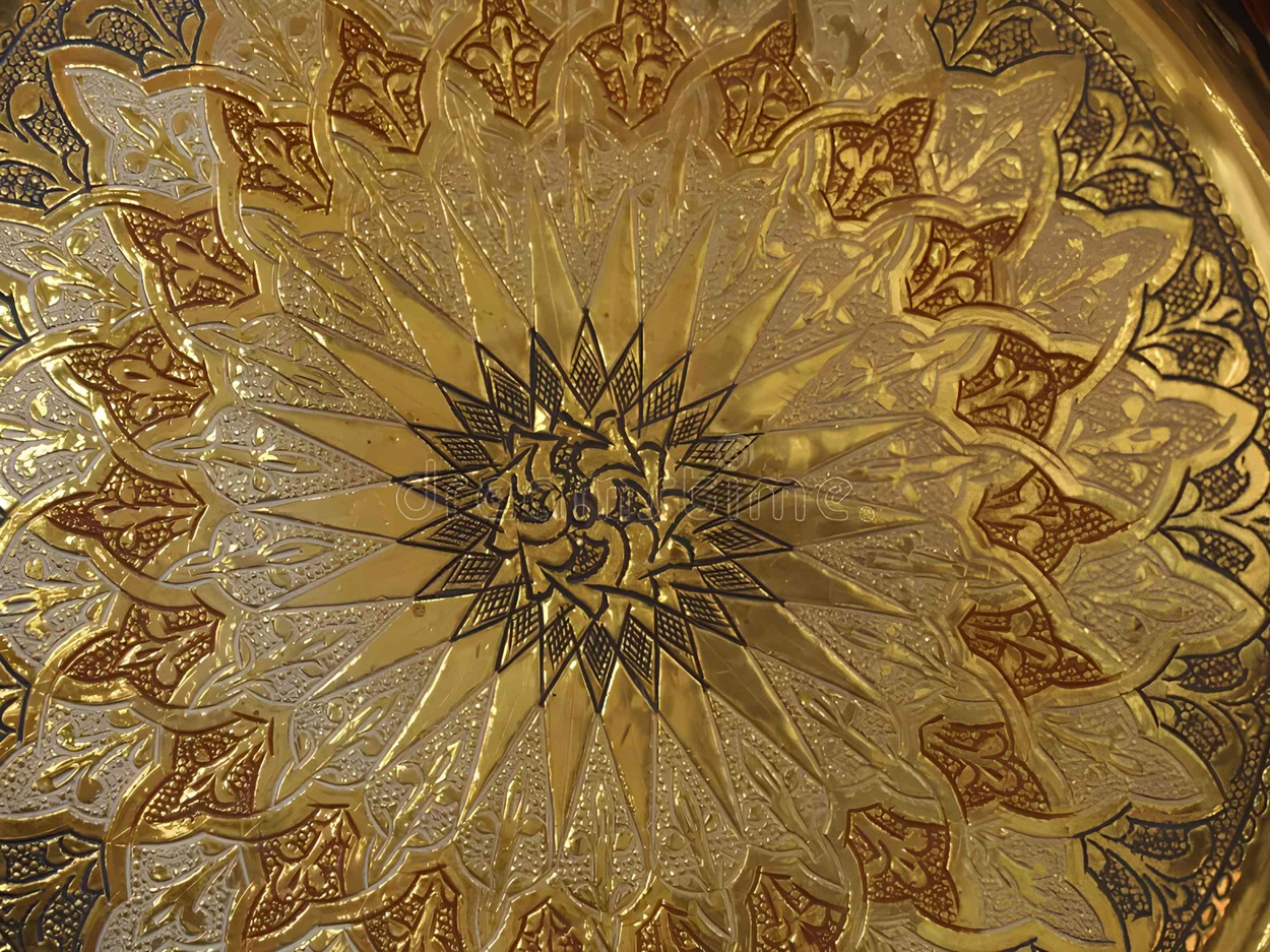 Elegancia en la artesana damasquinada de Ardecor Internationale