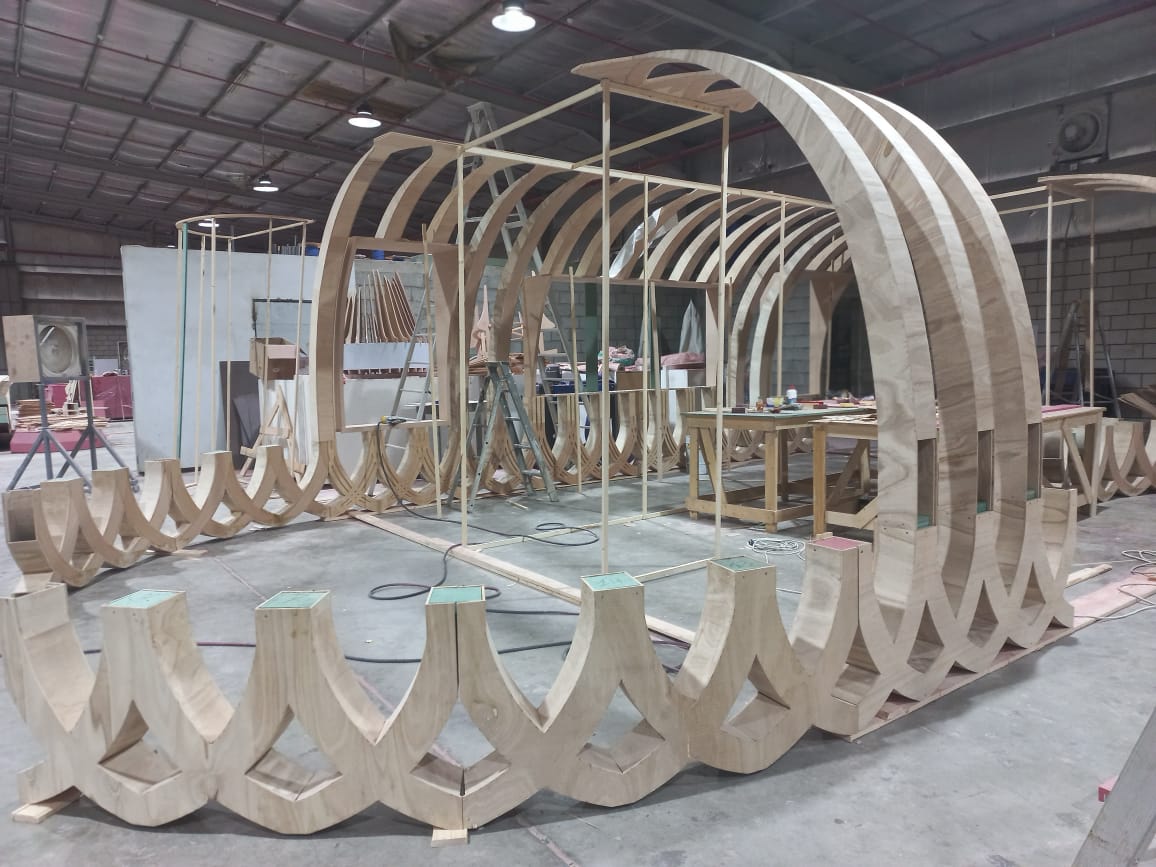 Details of solid wood false ceilings for the Museum